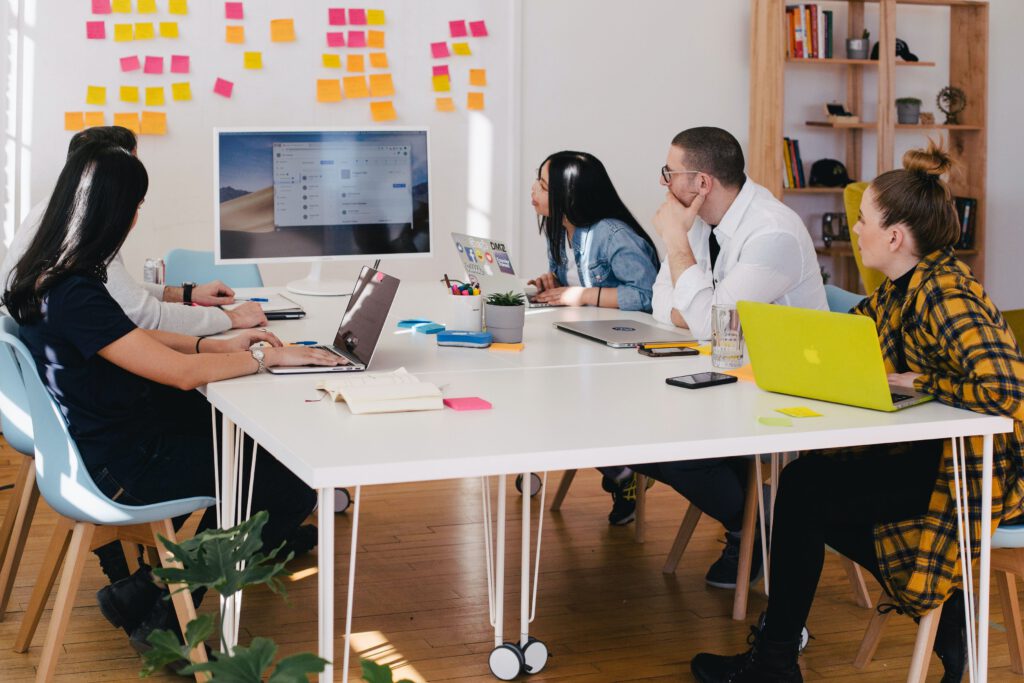 workers in a meeting 